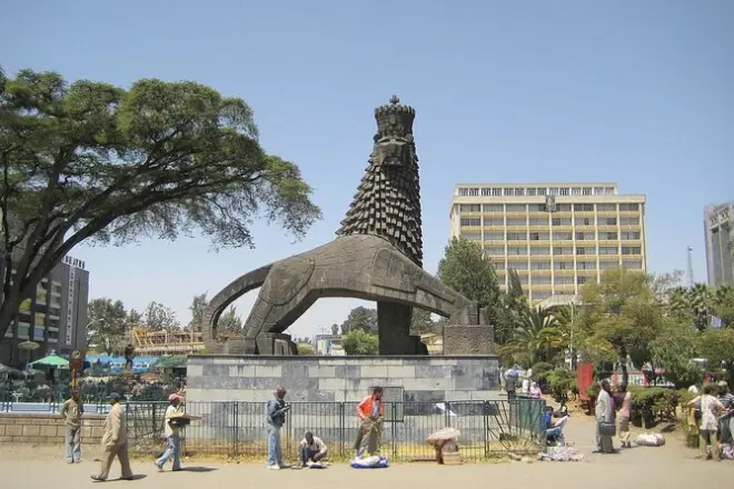 Addis Abeba Privattour: Nationalmuseum und Mercato