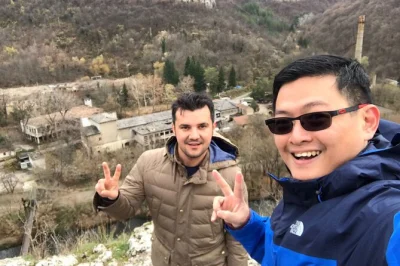 Esplora la romania con un tour privato di 12 giorni da bucarest. visita castelli, monasteri dipinti, città medievali e la famosa strada transfagarasan.