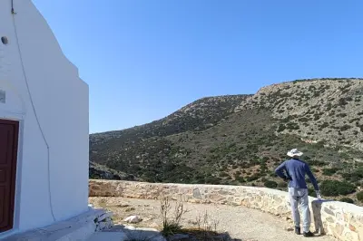 Hike Syros: Saint Stefanos Chapel & Galissas Beach
