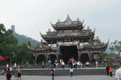 Tour privado de un día por el monte Qingcheng y Dujiangyan