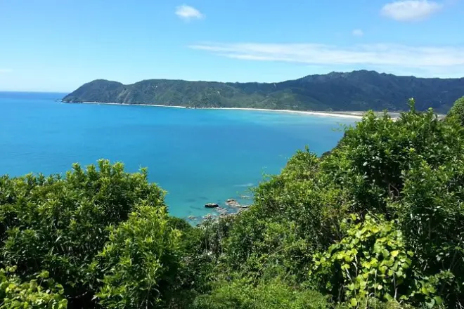 Golden Bay desde Nelson: Takaka Hill, cuevas y Abel Tasman