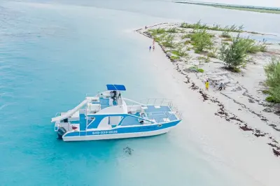 Tour privato in catamarano di 4 ore da Providenciales