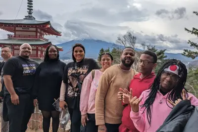 Mt. Fuji Five Lakes Privattour mit lizenziertem Guide