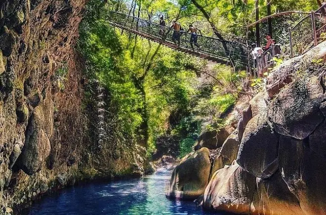 Rincón de la Vieja hike: Volcano, waterfall & wildlife