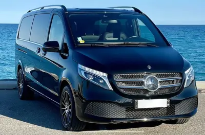 Transfer von München zum Kreuzfahrthafen Passau: Privater Luxus-Van