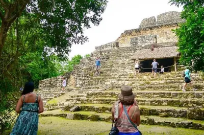 Ruinas mayas de Chacchoben y laguna de Bacalar desde Costa Maya
