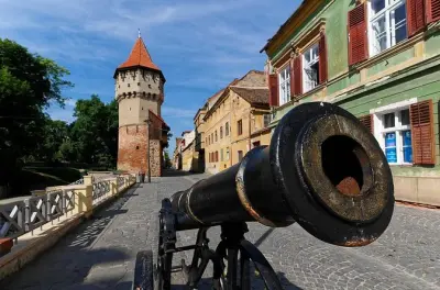 Sibiu City Tour English: Medieval Squares & Brukenthal Palace