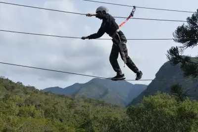 Florianopolis : Parcours d’escalade dans la forêt d’araucarias