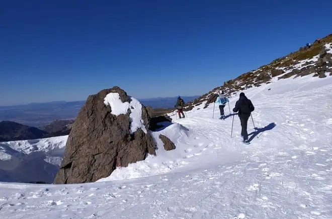 Snowshoe hiking in Sierra Nevada Park, Granada: Small groups