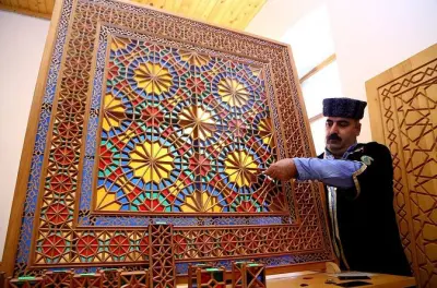 Da Baku a Sheki: Palazzo del Khan e artigianato in 2 giorni