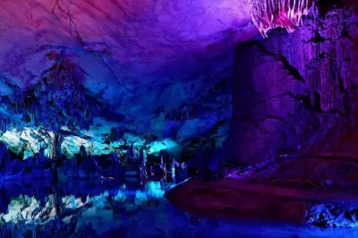 Guilin : Grotte de la Flûte de roseau et colline du Tronc d’éléphant