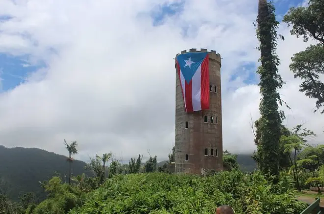 El Yunque Rainforest and Luquillo Beach Tour: Waterfalls & Food