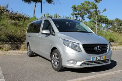 Privater Transfer von Lissabon nach Lagos: Mercedes-Van mit WLAN
