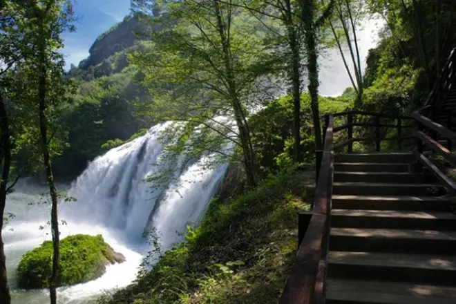 Cascata delle marmore : Guide privée, cascade de 165 m