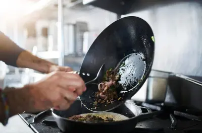Pune Kochkurs: Traditionelle Gerichte mit einer Chef-Familie lernen