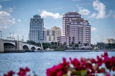 Traslado privado de West Palm Beach ao aeroporto de Fort Lauderdale