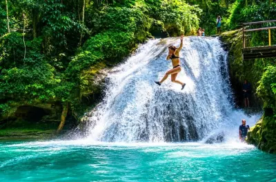 Equitazione a Ocho Rios con bagno nel Mar dei Caraibi