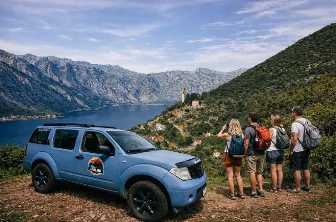 Jeep em Kotor: Vila escondida e degustação de comidas locais