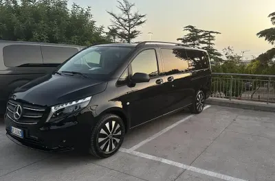 Private Transfer Positano to Naples: Mercedes Vehicle