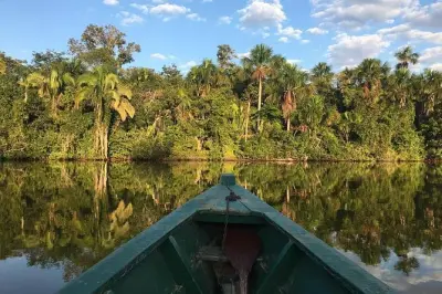 Lake Sandoval National Reserve: Hiking and wildlife tour