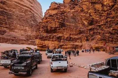 Private Transfer Wadi Rum to Aqaba Airport: 1.5-hour ride