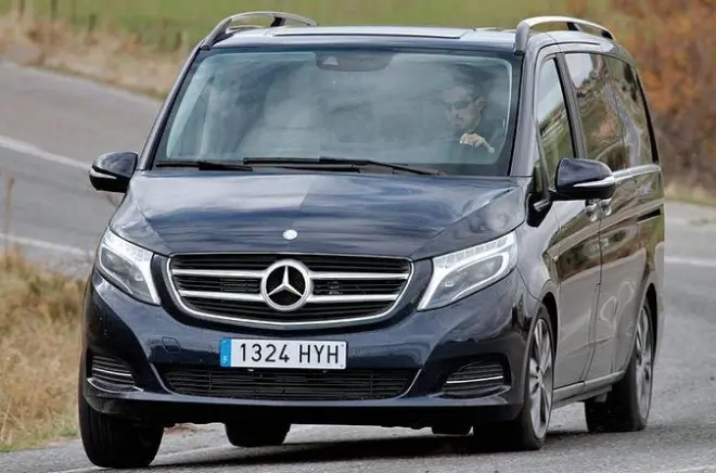 Private transfer Passau to Prague: 3 hours, hotel to hotel