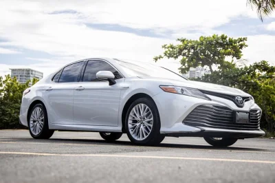 Llega a puerto rico sin estrés con un transfer privado en sedan ecológico desde el aeropuerto o puerto de san juan a cualquier zona de la isla. chofer bilingüe y recogida incluida.