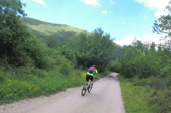 E-MTB en Corfú: 42 km en Analipsis con bicicletas Radon