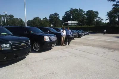 Private SUV Transfer Houston Airport to Galveston: 6 Passengers
