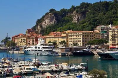 Transfert privé de Saint Tropez à Nice : Berline, monospace ou van