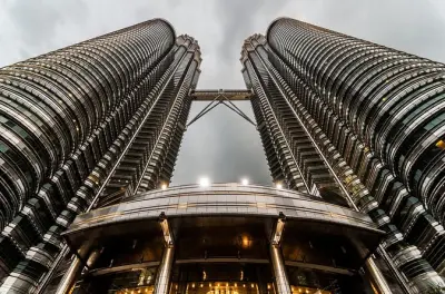 Tour scalo Kuala Lumpur: Petronas Towers e Batu Caves