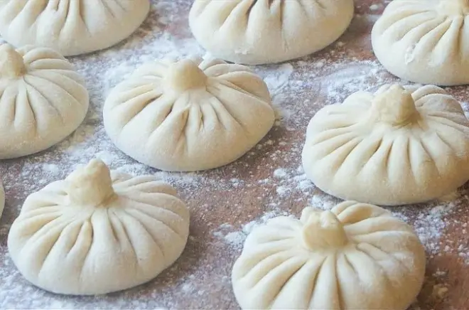 Corso di cucina a Kutaisi: Khinkali, khachapuri e vino incluso