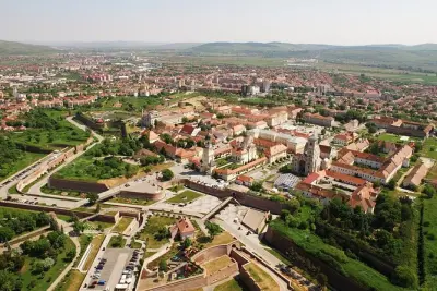 Alba Iulia Citadel walking tour with wine tasting: 25 sites