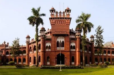 Dhaka Stadtrundfahrt: Nationalparlament, Lalbagh Fort & 5 Orte