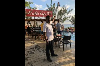 Negril Private Tour: Seven Mile Beach & Rick's Cafe
