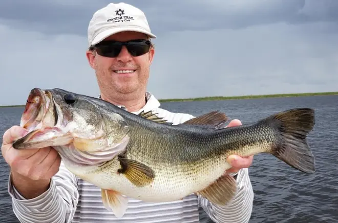 Privates Bass-Angeln auf dem Lake Okeechobee ab Naples