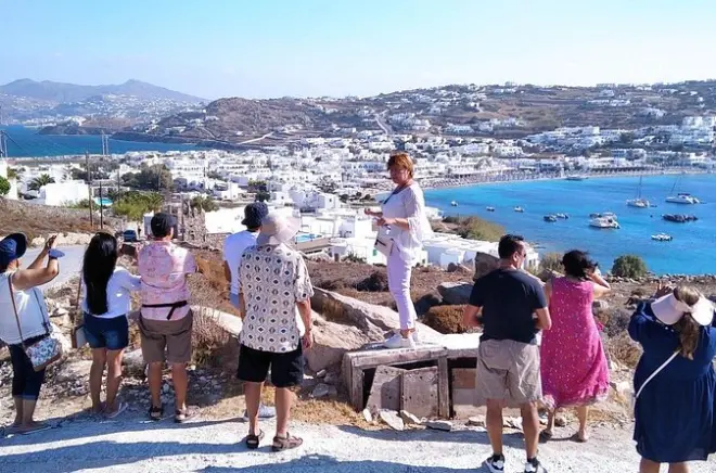 Mykonos Half-Day Private Tour: Windmills & Little Venice