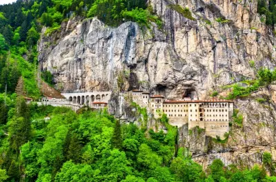 Monastero di Sumela da Trabzon: Passo Zigana e villaggio di Hamsikoy