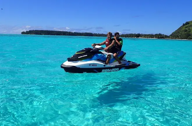 Moorea Quad & Jetski Kombi: Magic Mountain & Stachelrochen schwimmen
