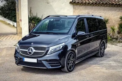 Privater Mercedes Van vom Flughafen Mailand Malpensa zum Comer See