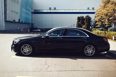 Stuttgart Airport to Stuttgart Transfer: Private Mercedes Sedan