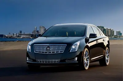DFW to Downtown Dallas Private Transfer: Luxury Vehicle