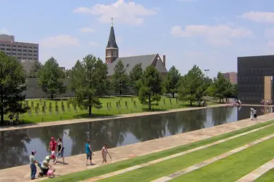 Oklahoma City Schnitzeljagd: Wild Western Art Tour
