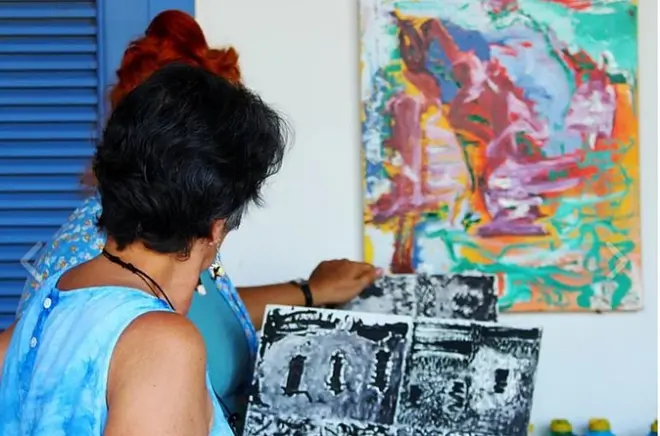3-stündiger Malkurs in Paraty mit Künstlerin Maria Cruz Urquijo