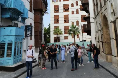 Jeddahs Al-Ballad: Historische Turmhäuser und lebhafte Souks entdecken