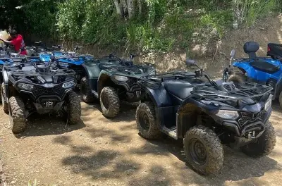 Guida in ATV a Negril: Foresta, spiaggia e tramonto