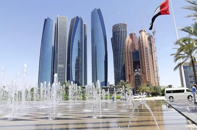 Tour privé Abu Dhabi : Mosquée Sheikh Zayed, Louvre et high tea