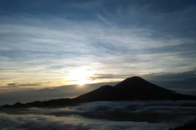 Mount Batur Sonnenaufgang Rafting: Vulkanbesteigung und Wildwasser