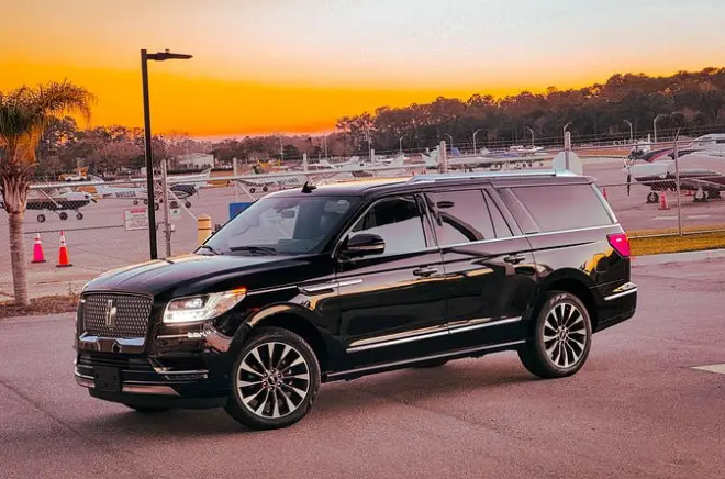 Transfert Atlantic Beach - aéroport Jacksonville en berline ou SUV