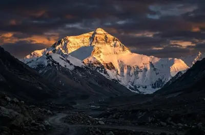 Tour de 9 dias por Lhasa, acampamento base do Everest e lago Namtso